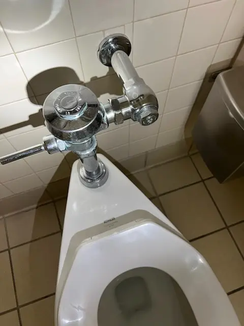 Fixture installation and repair for Emergency Plumber in Metropolitan Hill - Beach Street